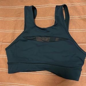 Lululemon high neck mesh bra size 6